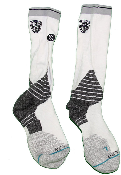 Willie Reed Brooklyn Nets 2015-16 Game Used #33 White and Black Socks w/ Nets Logo