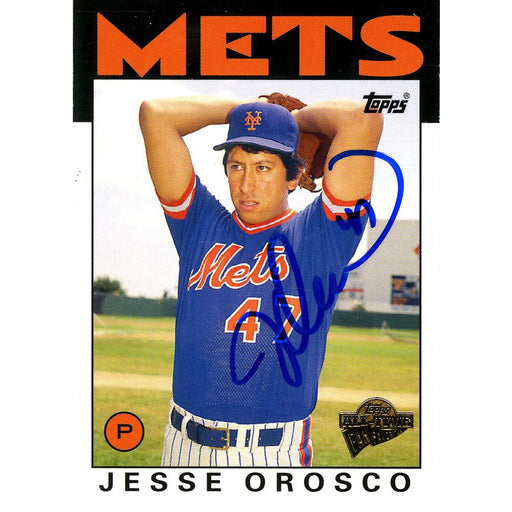 Jesse Orosco Signed 2005 Topps Card All Time Fan Favorite - Mets - hands behind head/on field