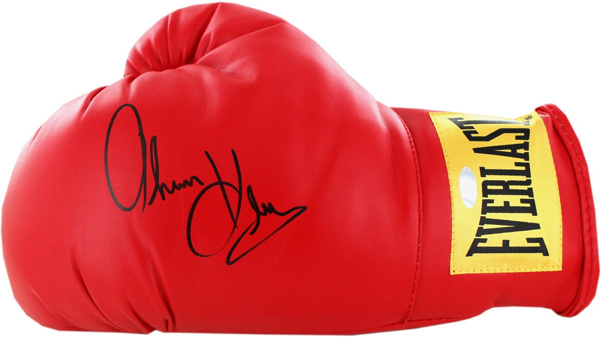 Thomas Hearns Signed Red Boxing Glove (Yellow Everlast Patch)