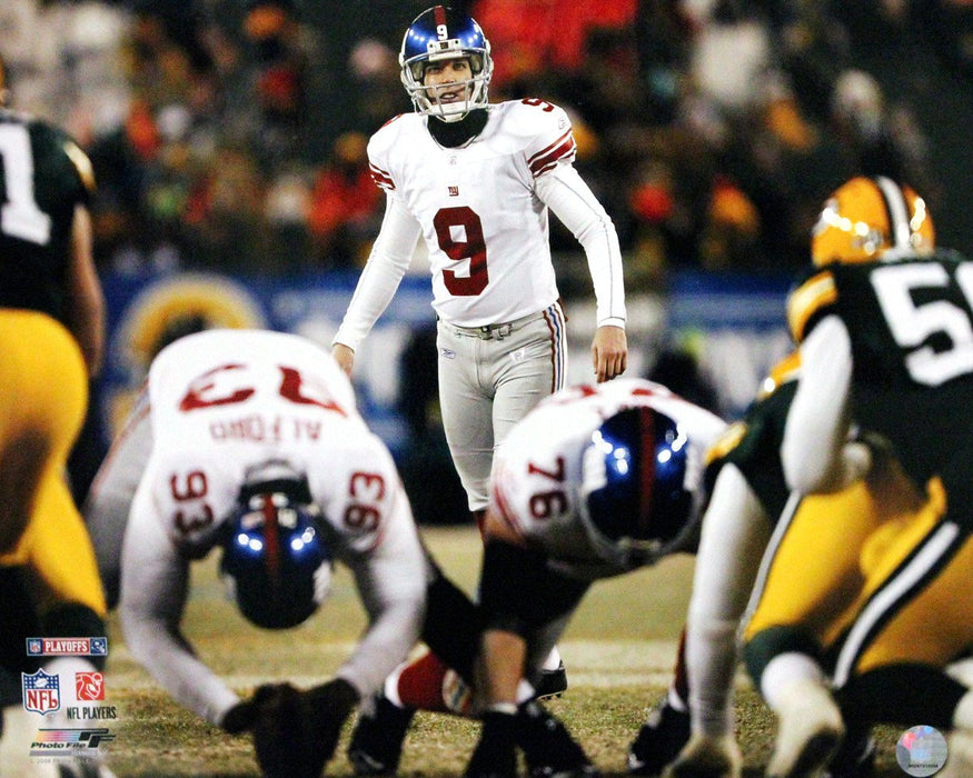 Lawrence Tynes Lining up for Kick vs Green Bay 16x20 Photo