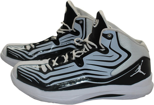 Joe Johnson Shoes - Brooklyn Nets 2013-2014 Game Used #7 White and Black Jordan Aero Mania Shoe (Pair) (Size 16)