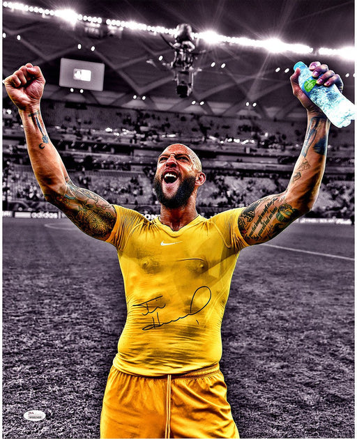 Tim Howard USA Yellow Jersey Hand in Air Signed 16x20 Photo ( JSA )