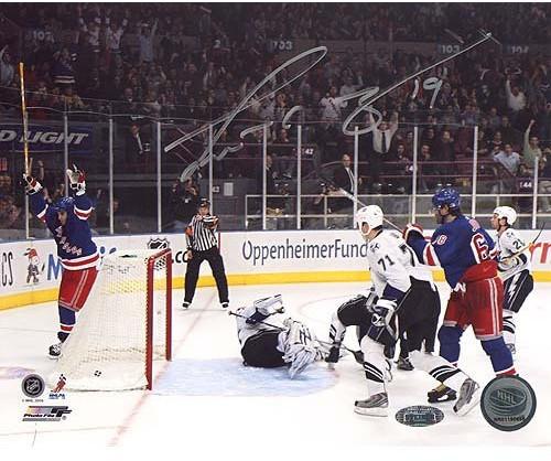 Scott Gomez Celebrating Goal vs Lightning 8x10 Photo