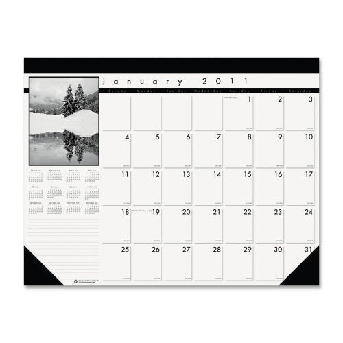 House of Doolittle Monthly Desk Pad,13 Mon. Dec-Dec,22"x17",Black/White