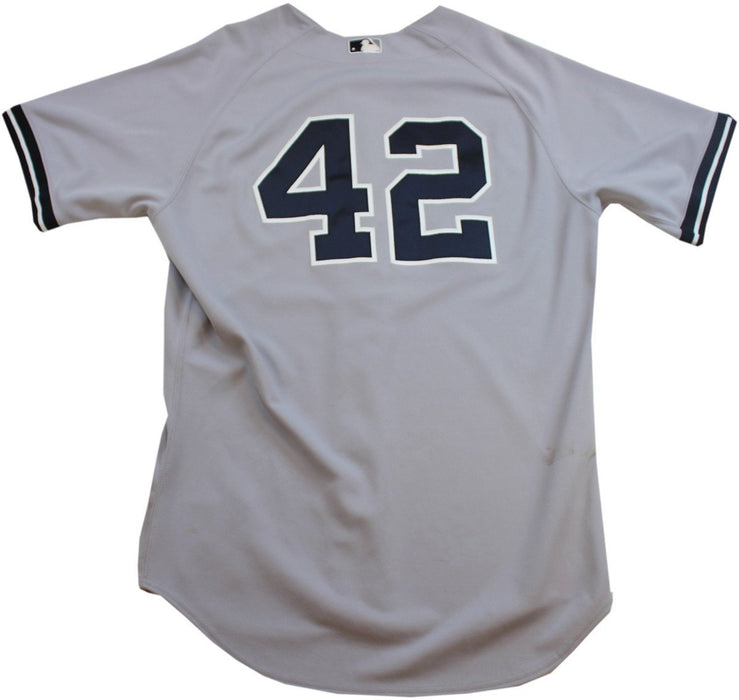 Mariano Rivera Jersey - NY Yankees Game Worn #42 Grey Jersey (46) (FJ747916)