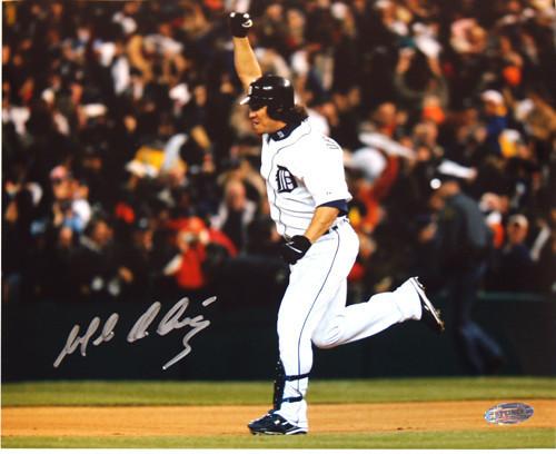 Magglio Ordonez 2006 ALCS Running Bases 8x10 Photograph