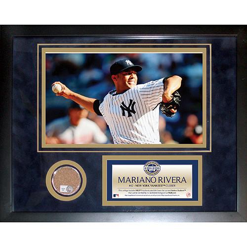 Mariano Rivera 2009 Yankees Mini Dirt Collage