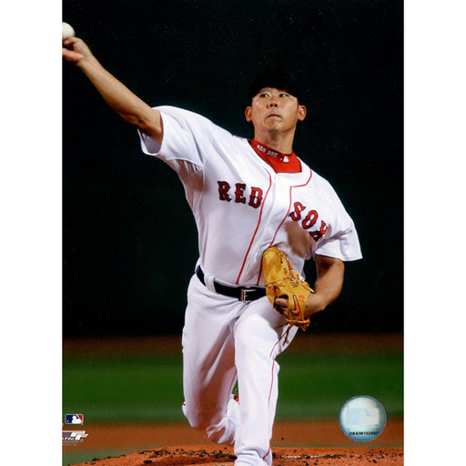 Daisuke Matsuzaka 2007 WS Vertical Pitching 8x10 Photo (for WS Mini Dirt)