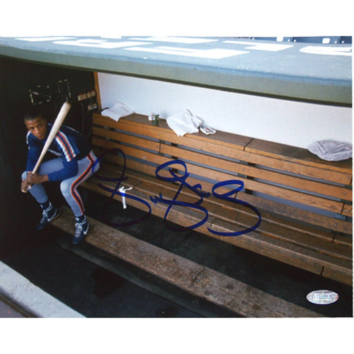 Darryl Strawberry On Bench 8x10 Photograph