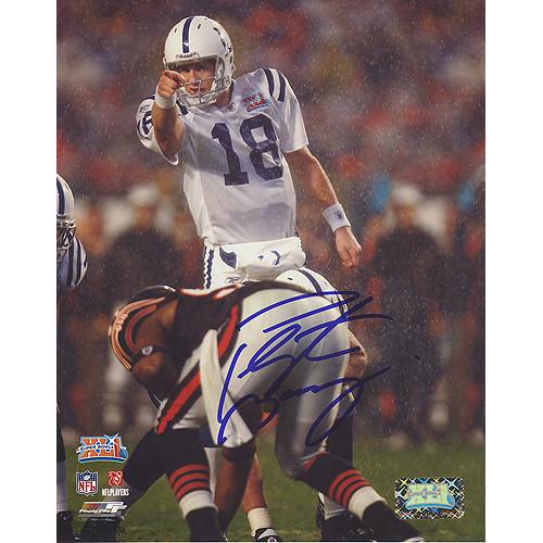 Peyton Manning Colts SB XLI Pointing at Line 16X20 Photograph (Signed in Blue)