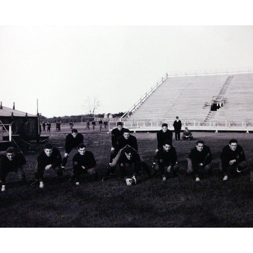 Notre Dame Irish Guard 16x20 Photo (SSM)