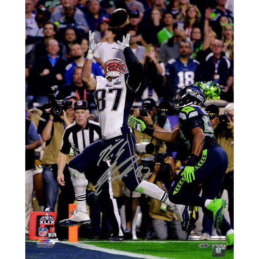 Rob Gronkowski Signed Action 2015 SB 49 16x20 Photo TD Catch 16x20 Photo