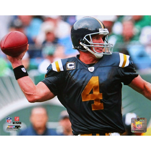 Brett Favre NY Titans Passing 8x10 Photo