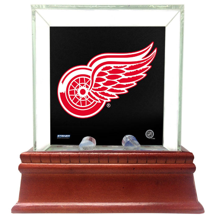 Detroit Red Wings Glass Single Puck Case with Team Logo Background