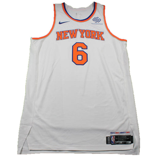 Kristaps Porzingis New York Knicks Game Used #6 White Jersey (12/14/17 @ Brooklyn Nets)(NYKE00094)(54)