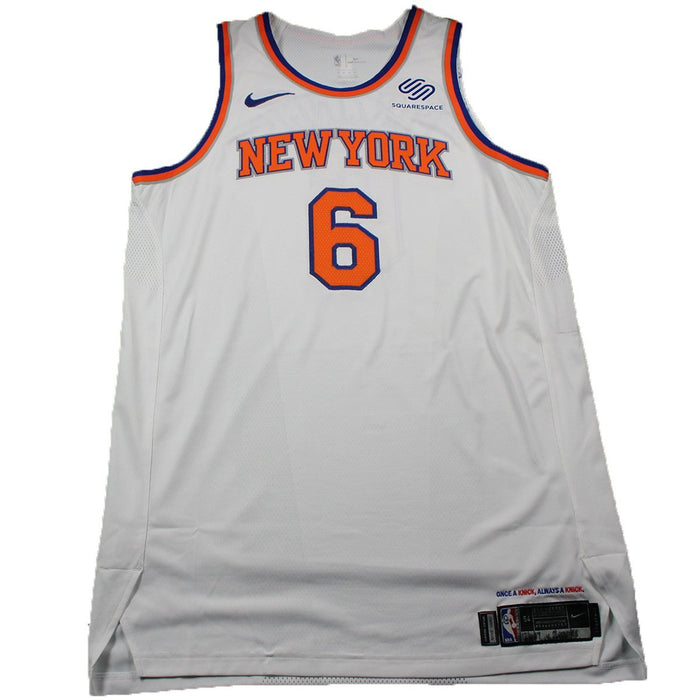 Kristaps Porzingis New York Knicks Game Used #6 White Jersey (12/6/17 vs. Memphis Grizzlies)(NYKE00062)(54)