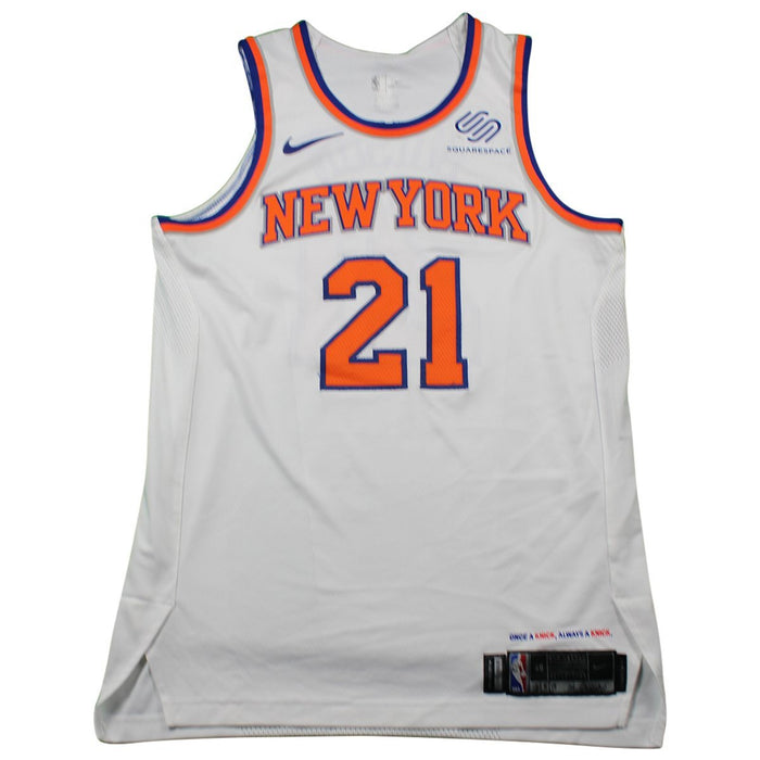 Damyean Dotson New York Knicks Game Used #21 White Jersey (12/9/17 @ Chicago Bulls)(NYKE00245)(48)