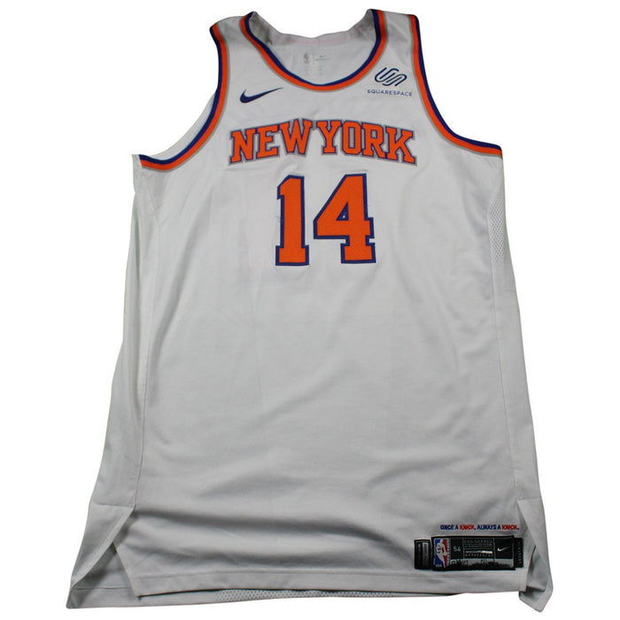 Willy Hernangomez New York Knicks Game Used #14 White Jersey (12/10/17 vs. Atlanta Hawks)(NYKE00086)(54)