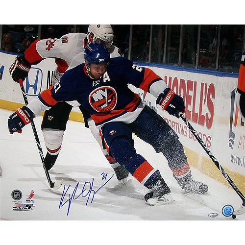 Kyle Okposo Islanders Skate Behind the Net Horizontal 16x20 Photo