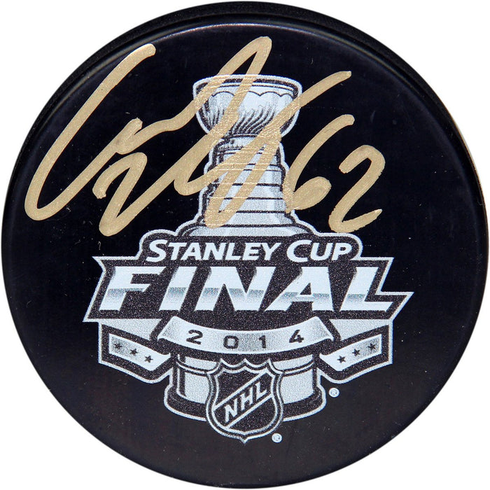 Carl Hagelin Signed 2014 Stanley Cup Logo Puck (Signed in Gold)