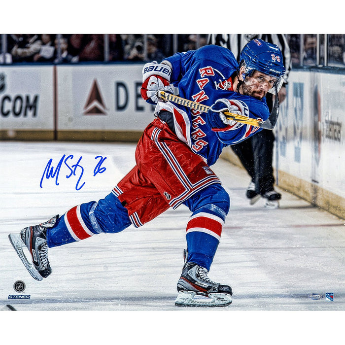 Martin St. Louis Signed Follow Through 16x20