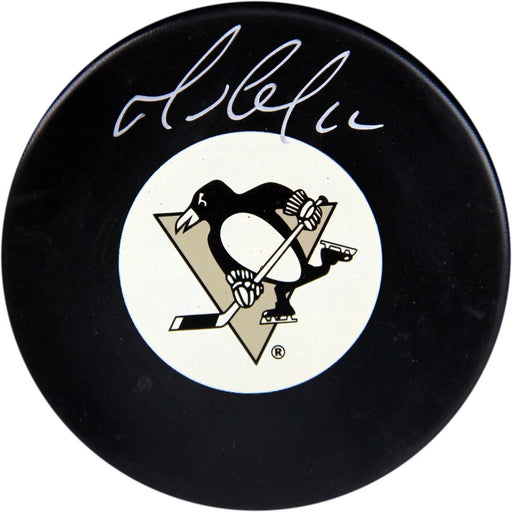 Mario Lemieux Signed Pittsburgh Penguins Skating Penguin Logo Hockey Puck (AJ Sports Auth)