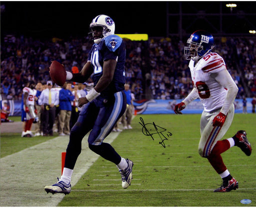 Vince Young Autographed Touchdown vs. Giants 16x20 Photograph