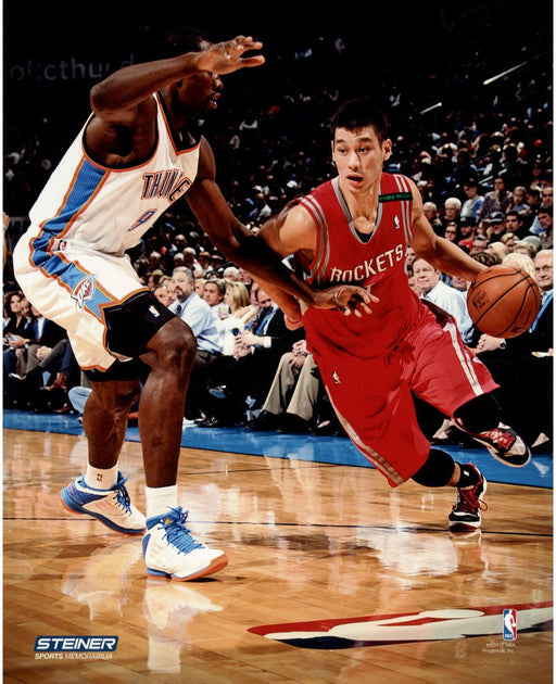 Jeremy Lin Drive to Basket vs Thunder 8x10 Uns (Getty 157146863)