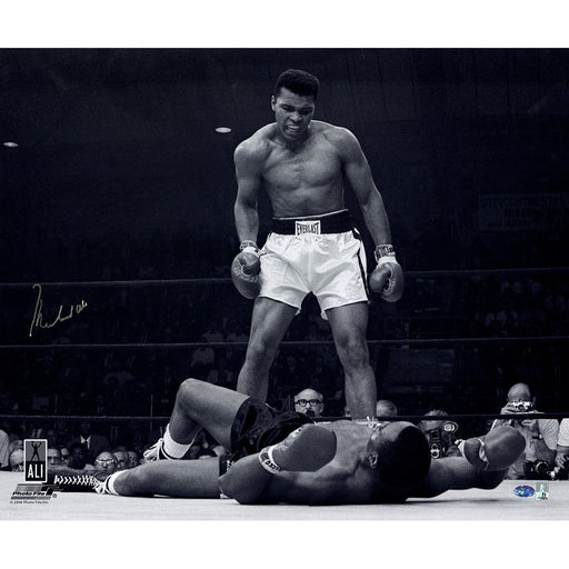 Muhammad Ali Signed 20x24 Photo (PSADNA Auth)