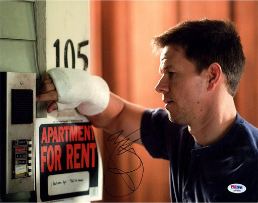 Mark Wahlberg Signed 11x14 Horizontal Apartment For Rent Sign "The Fighter"  Photo (PSA/DNA)