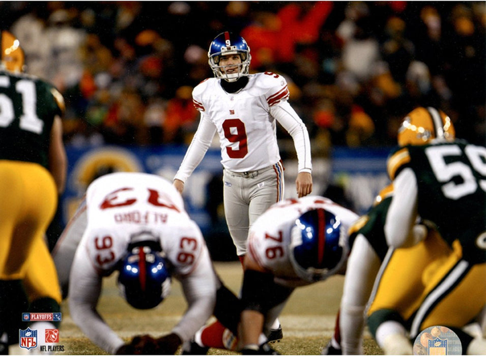 Lawrence Tynes Lining up for Kick vs Green Bay 8x10 Photo