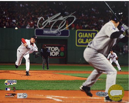 Curt Schilling 2007 WS Game 2 Pitching 8X10 Photo