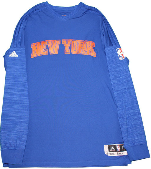 Lou Amundson New York Knicks 2015-16 Game Used #17 Blue Long Sleeve Warmup Shirt (XL)