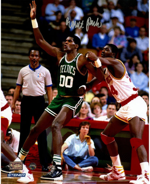 Robert Parish Signed Posting Up Hakeem Olajuwon 8x10 Photo