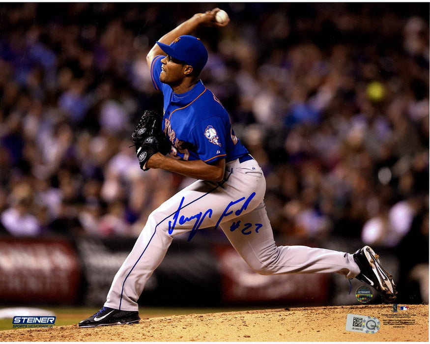 Jeurys Familia Signed Pitching Side View 8x10 Photo (MLB Auth)