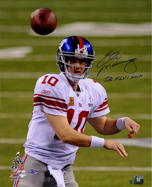 Eli Manning Signed Super Bowl XLVI Throwing 16x20 Photo w/ "SB XLVI MVP" Insc