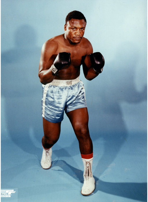 JOE FRAZIER POSE 8X10 UNS (PF)