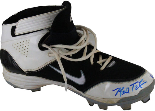 Mark Teixeira Signed Game Used Cleats w/ Game Used Insc  (Two Different Shoes) Size: 13.5