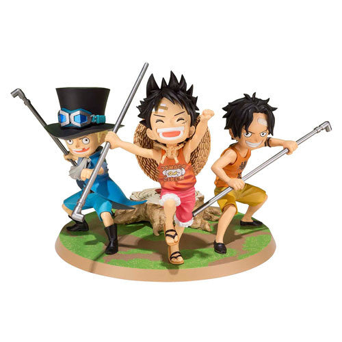 One Piece A Promise of Brothers Figuarts ZERO Statue        