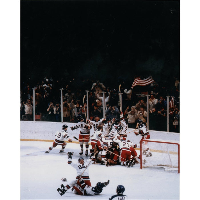 Jim Craig 1980 USA Hockey Team 16x20 Story Photo