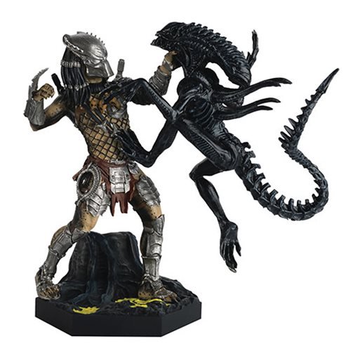 Alien and Predator AVP Requiem Special Statue with Mag. #12 