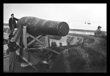 The Lincoln Gun - Fort Monroe 20x30 poster