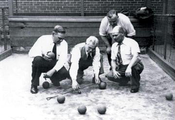 Bocce Balls, Philadelphia, PA 20x30 poster