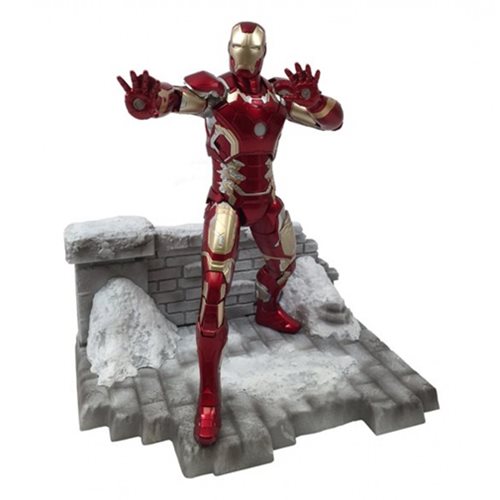 Avengers Age of Ultron Iron Man Mark 43 AHV 1:9 Model Kit   