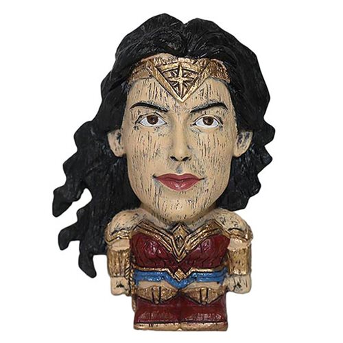 Justice League Wonder Woman Eekeez Mini-Figure              