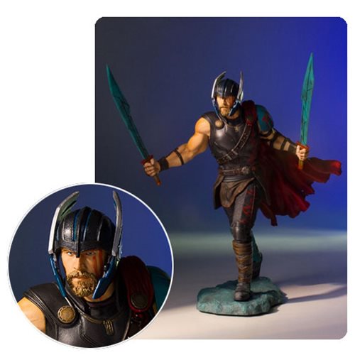 Thor Ragnarok Collector's Gallery Statue                    