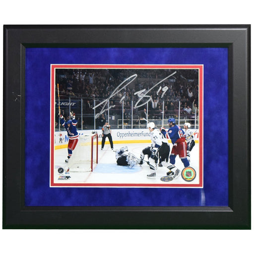 Scott Gomez Celebrating Goal vs Lightning 8x10 Photo Framed - Round Black Frame w/ Blue over Red matte