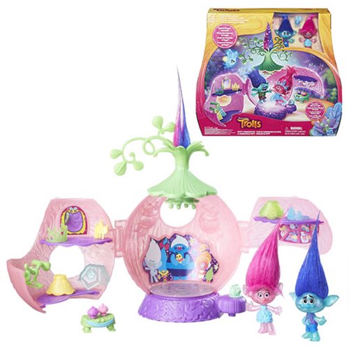 Trolls Poppy's Coronation Pod Playset                       