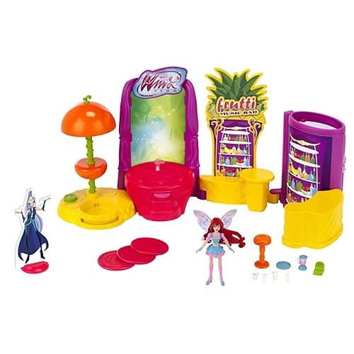 Winx Club 2012 Wave 1 Action Doll Playset with Doll         