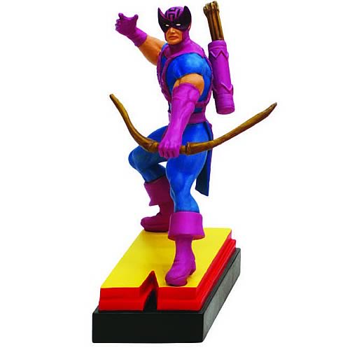 Avengers Edition Hawkeye Letter N Statue                    